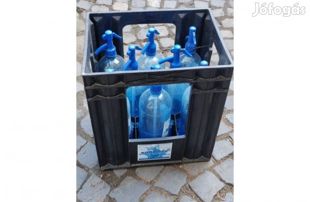 Szódás palack rekesszel 2 L-es