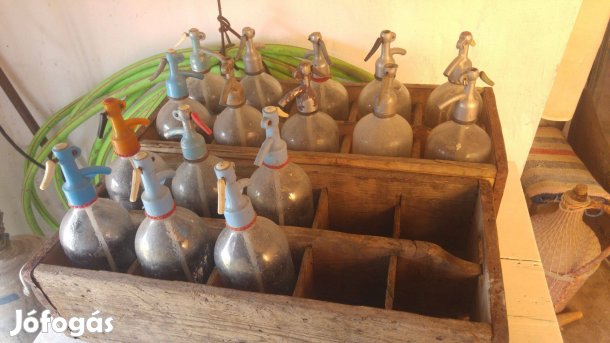 Szódásüveg 16db ládával szódásballon