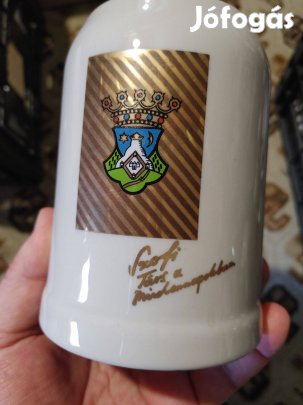 Szofi Sophianae Társ a mindennapokban sörös korsó