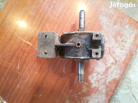 Szöghajtás derékszöghajtás T hajtás eladó, cserélhető
