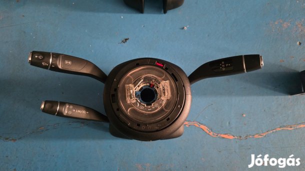 Szögjeladó w212 A2129009315 eladó