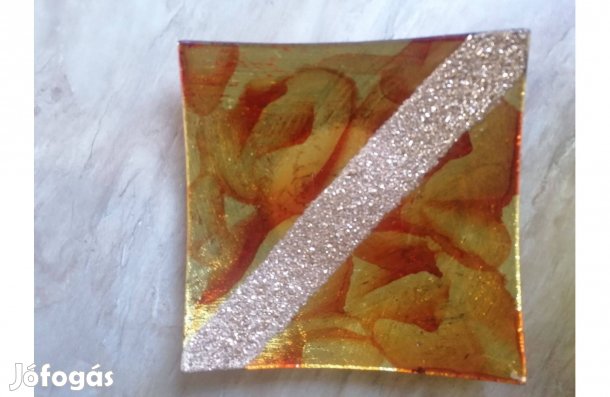 Szögletes, üveg dísztányér eladó!