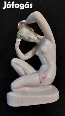 Szokatlanul nagyméretű Aquincum női akt porcelán szobor 25,5 cm