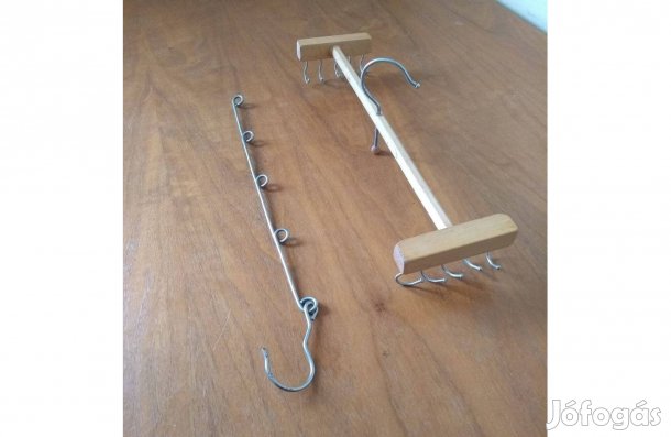 Szoknya és blúz fogas eladó