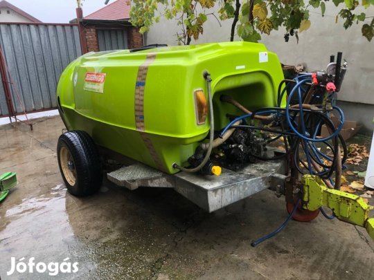 Szőlészeti vegyszerező 2000 l