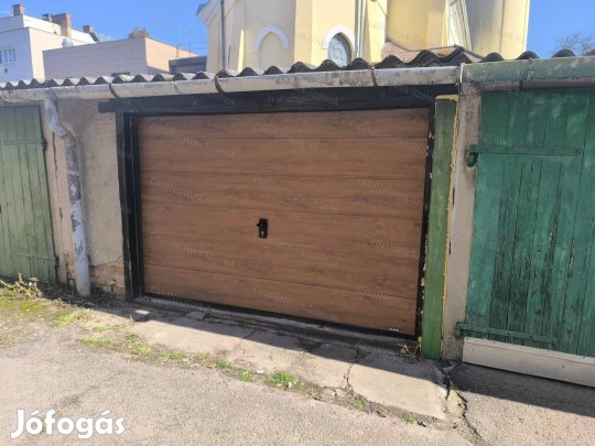 Szolnok belvárosi 17m2-es garázs kiadó!