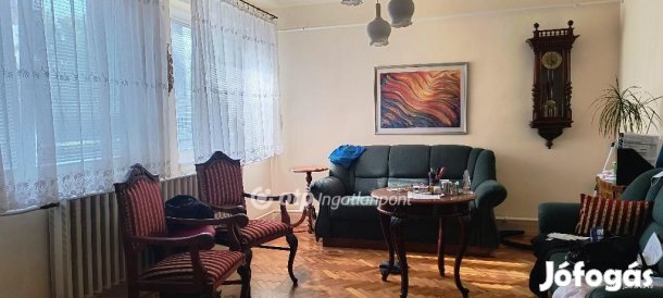 Szolnoki 120 nm-es ház eladó