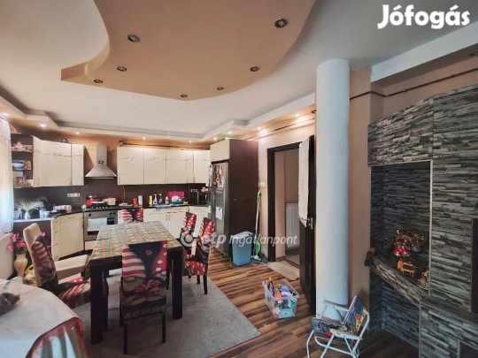 Szolnoki eladó 85 nm-es ház