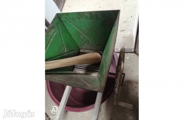 Szőlő és gyümölcs daráló, zúzó készlet (2db)