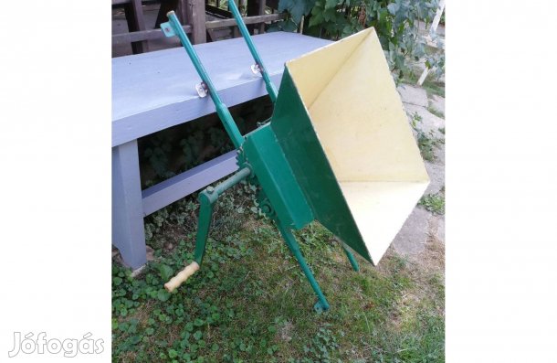 Szőlő gyümölcs daráló