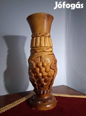 Szölő motívumos fa váza I.