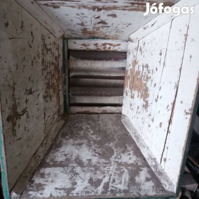 Szőlődaráló és gyümölcsdaráló