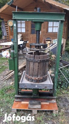 Szőlőprés  használt eladó 
