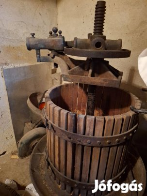 Szőlőprés eladó. Használt