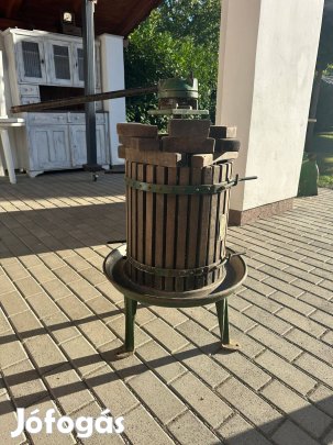 Szőlőprés minden alkatrésszel, kiegészítővel eladó