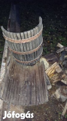 Szőlőprés nagy méretű