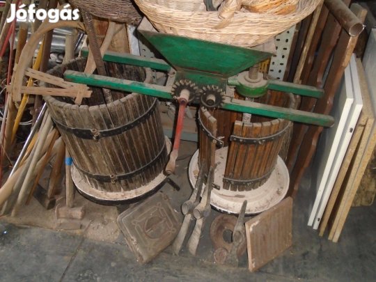 Szőlőprés,szőlődaráló kisebb nagyobb méretben