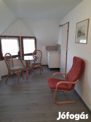 Szombathelyen, minigarzon 1 fő részére kiadó