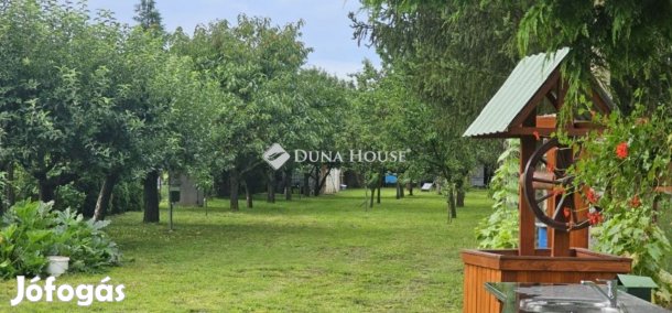 Szombathelyi 1048 nm-es telek eladó