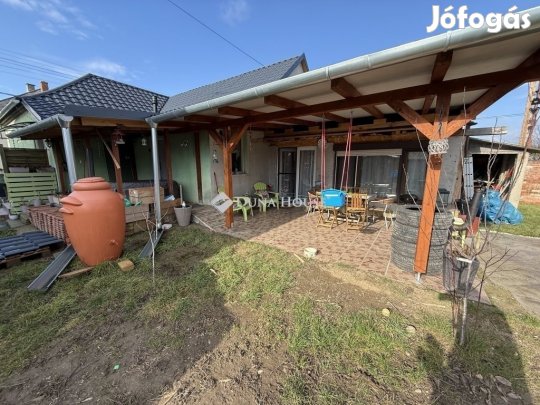 Szombathelyi 104 nm-es ház eladó