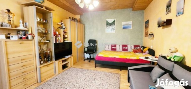 Szombathelyi 105 nm-es lakás eladó