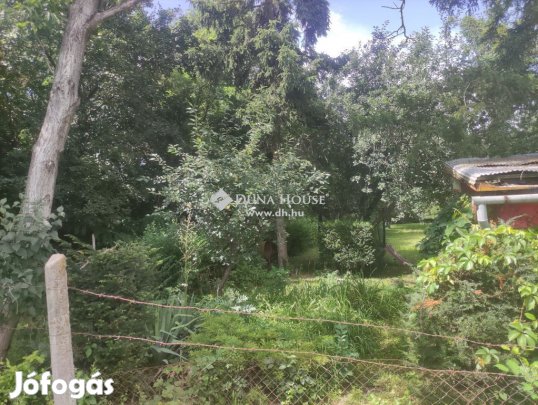Szombathelyi 1216 nm-es telek eladó
