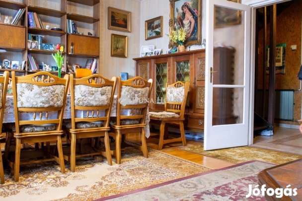 Szombathelyi 186 nm-es ház eladó