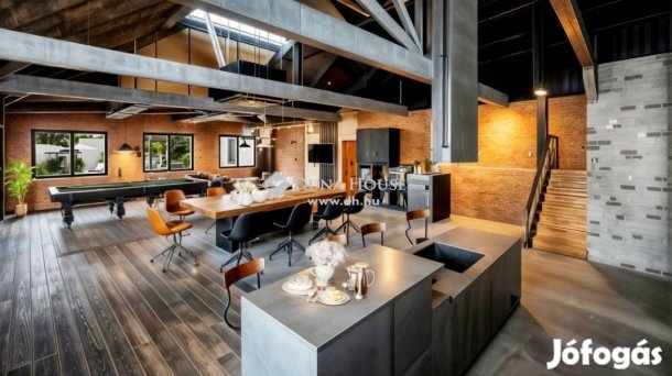 Szombathelyi 363 nm-es ház eladó