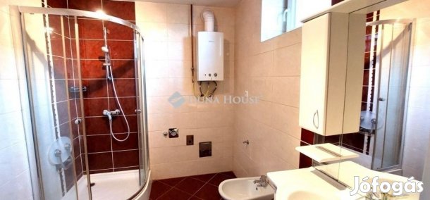 Szombathelyi 71 nm-es lakás eladó