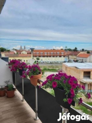 Szombathelyi eladó 68 nm-es lakás