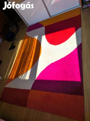 Szőnyeg 235x170 cm eladó jó állapotban