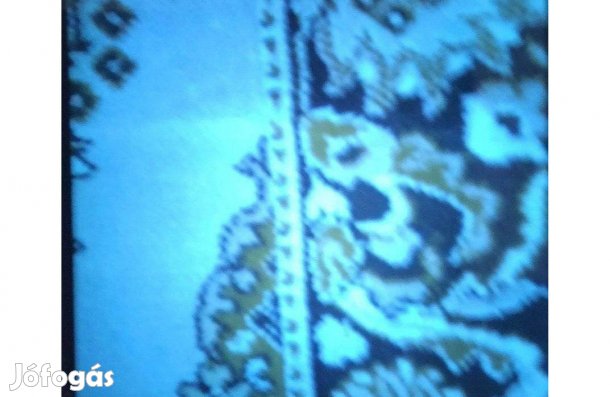 Szőnyeg - kicsi méretű - eladó
