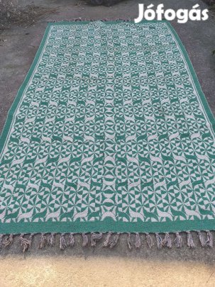 Szőnyeg ágytakaró nagyméretű 