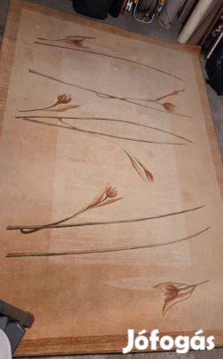 Szőnyeg eladó. 240x340 cm. 100% gyapjú