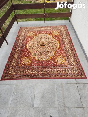 Szőnyeg eladó szép állapotú 