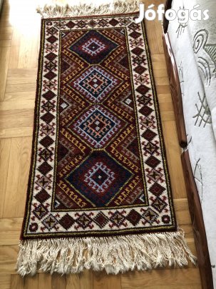 Szőnyeg kézi csomózású