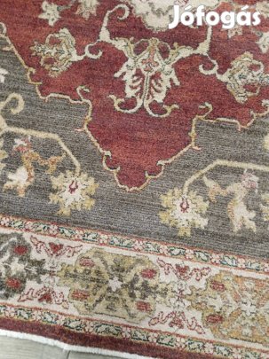 Szőnyeg újszerű, tisztítva