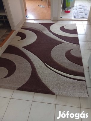 Szőnyegek eladók és baba komp