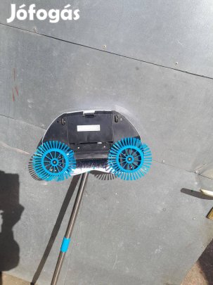 Szőnyegseprű jó állapotban