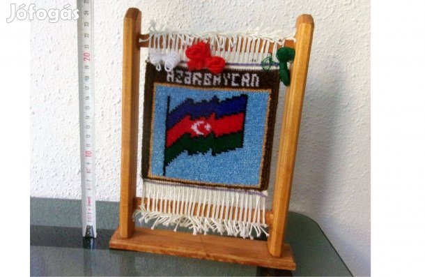 Szőnyegszövő keret szövőszék szőnyeg szövő Újpest központ közelében