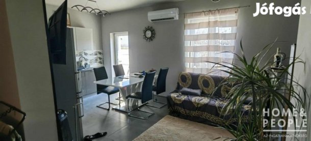 Szőregen felújított ingatlan eladó! - Szeged