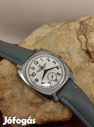 Szovjet szép Pobeda Sturmanszki 15 köves Mechanikus szép karóra