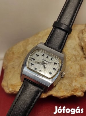 Szovjet szép Rakéta TV Tokos Mechanikus szép karóra