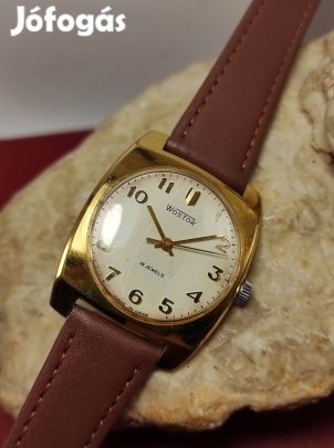 Szovjet szép Wostok 18 köves Mechanikus szép karóra