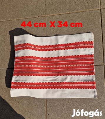 Szövött párnahuzat parasztház dekor