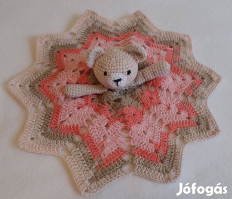 Szundikendő, babarongyi, szundipajti amigurumi figuráva