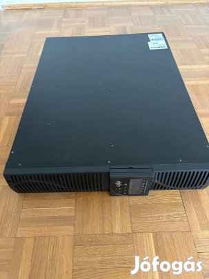 Szünetmentes UPS házak