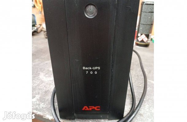 Szünetmentes tápegység APC