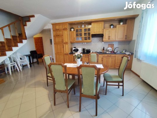 Szuper ház a partközelben!