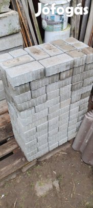 Szürke 10 X 20 X 6 os térkő eladó